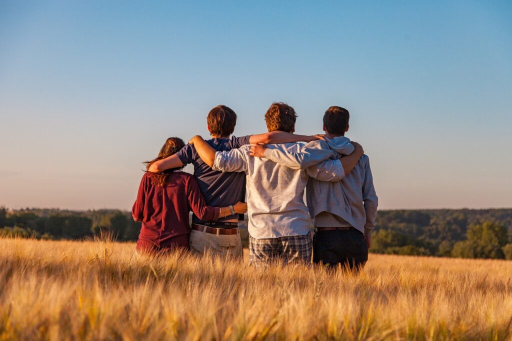 Teenager draußen Outdoor Natur Erlebnispädagogische Spiele ohne Material Kreative Ideen für Team & Natur